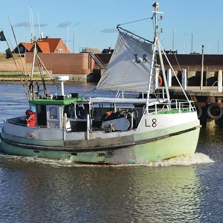 Four-bedroom In Ulfborg 度假居 *